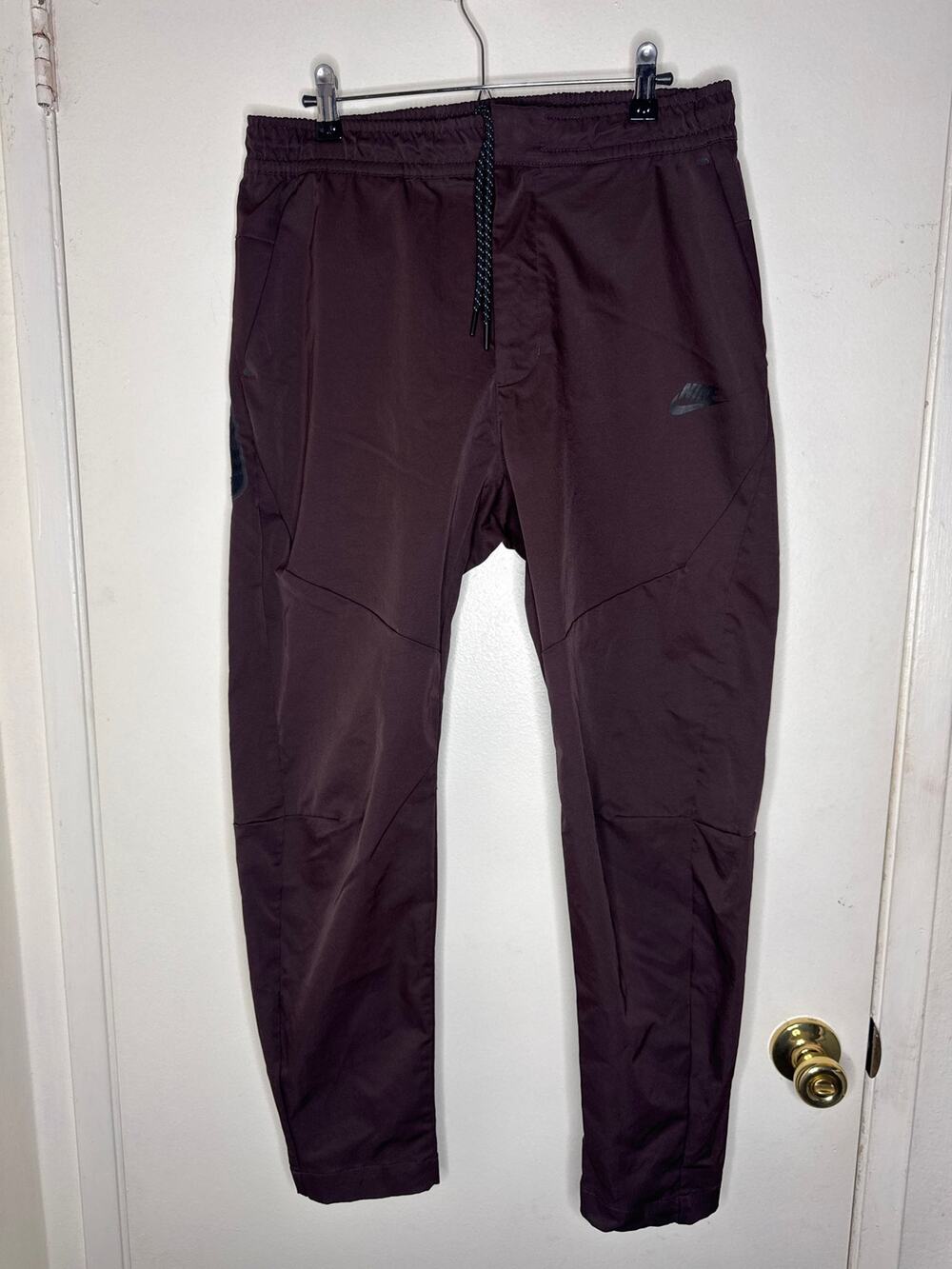 Nike Sportswear Tech Essentials Commuter Pants Brown Mens M